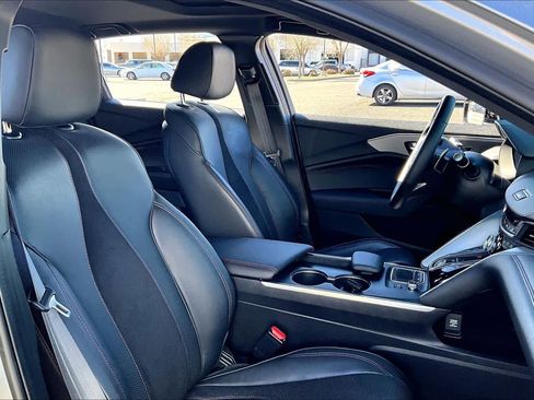 Used 2025 Acura TLX w/A-Spec Package image 8