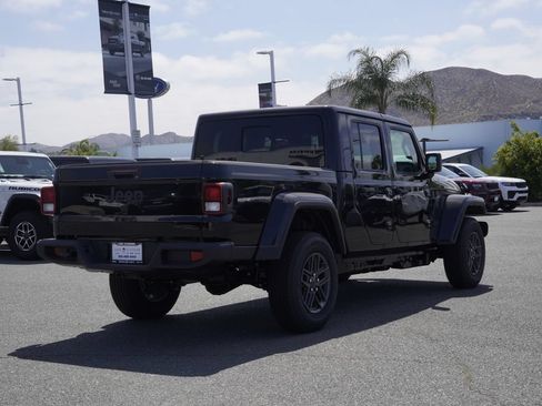 New 2026 Jeep Gladiator Sport AWD/4WD image 4
