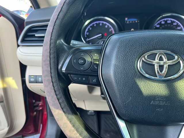 Used 2019 Toyota Camry LE FWD image 19