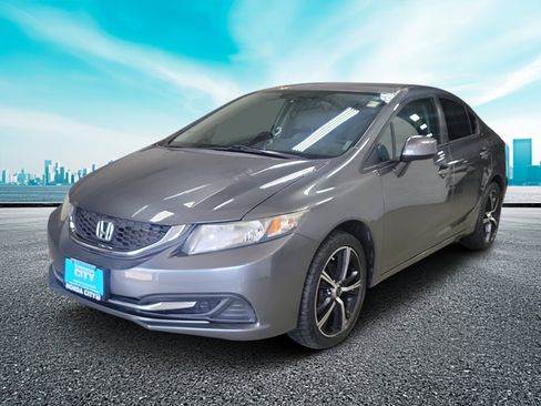 Used 2013 Honda Civic LX image 2