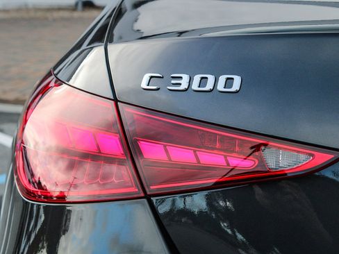 Certified 2025 Mercedes-Benz C 300 4MATIC Sedan image 9