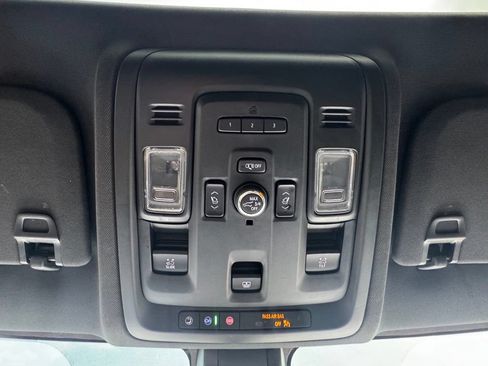 Used 2021 Chevrolet Tahoe Premier w/ Premium Package AWD/4WD image 31