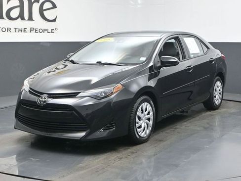Used 2018 Toyota Corolla LE w/ Body Protection Package FWD image 32