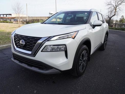 Used 2023 Nissan Rogue SV w/ SV Premium B Package image 7