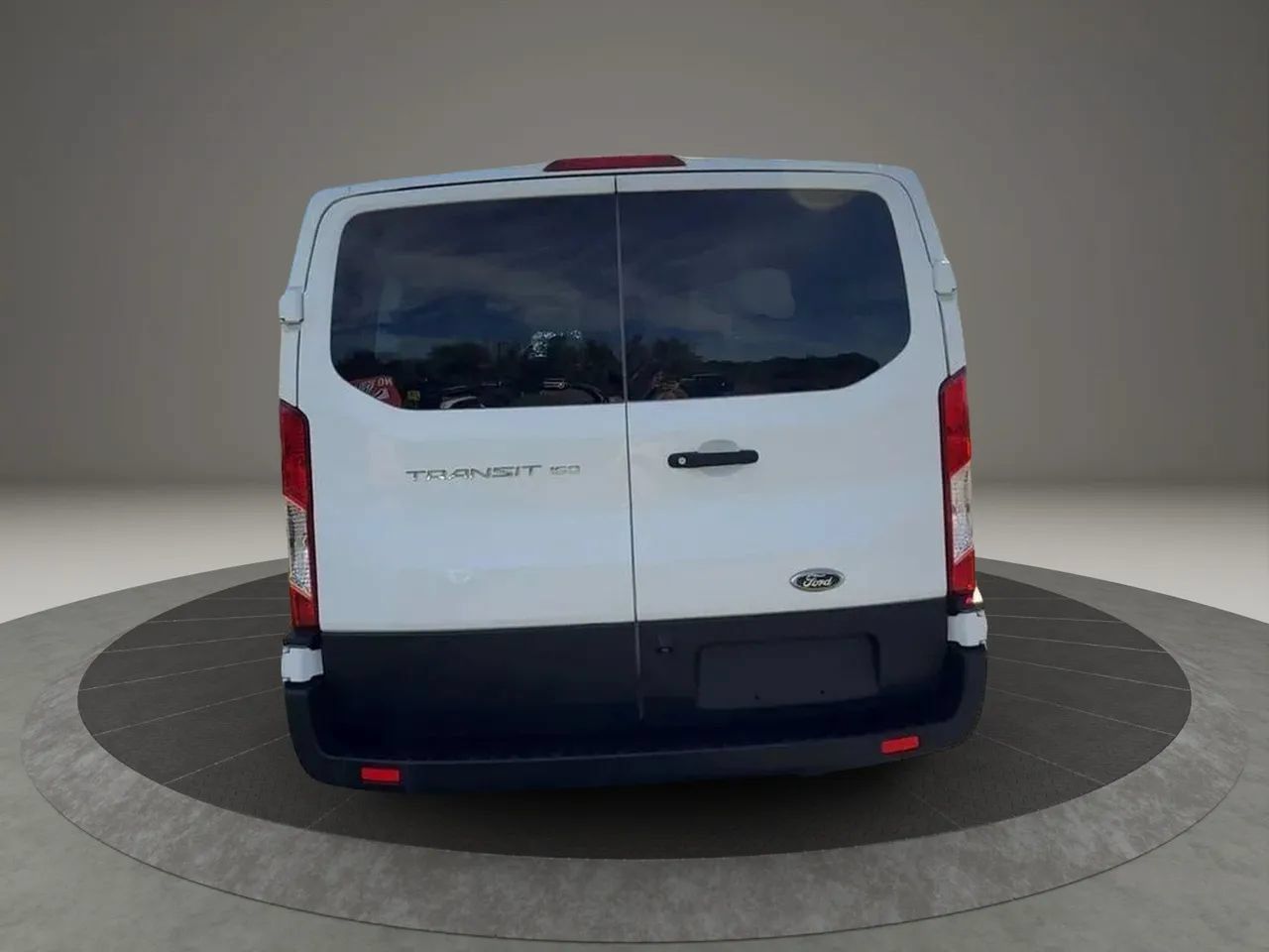Used 2020 Ford Transit 150 XL RWD image 5