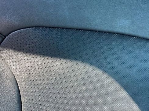 Used 2017 Ford Explorer Limited w/ Equipment Group 301A image 41