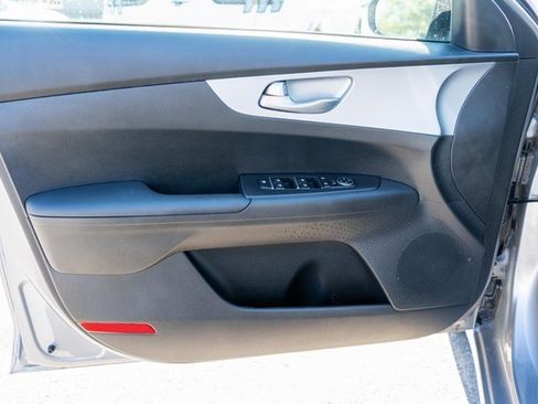 Used 2023 Kia Forte LXS image 15