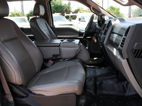 Used 2017 Ford F450 XL w/ Power Equipment Group image 36