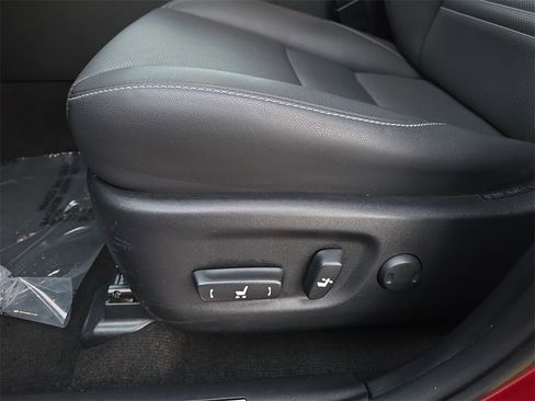 Used 2018 Lexus NX 300h AWD image 34