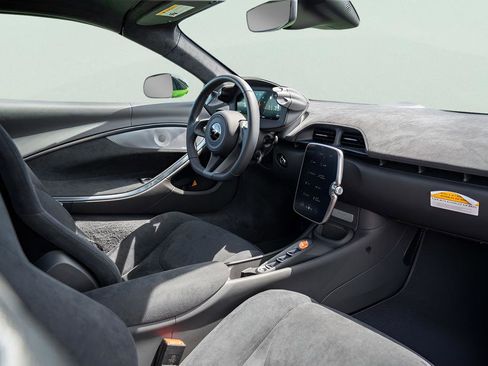 New 2026 McLaren Artura Spider RWD image 38