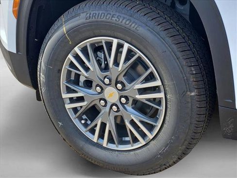 New 2026 Chevrolet Traverse LT w/ Driver Confidence Package image 10