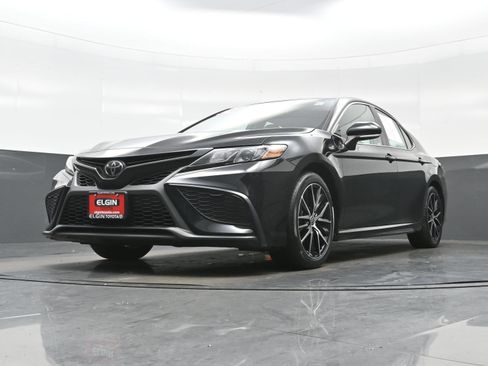 Used 2024 Toyota Camry SE w/ Audio Upgrade Package FWD image 29