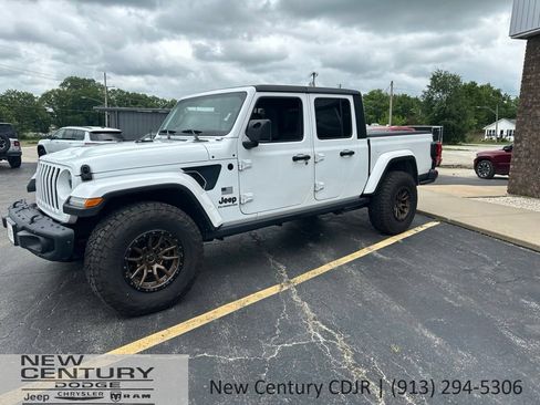 Used 2021 Jeep Gladiator Sport AWD/4WD image 1