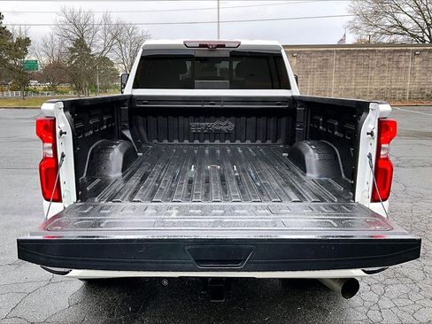 Used 2020 Chevrolet Silverado 2500 High Country w/ Technology Package image 25