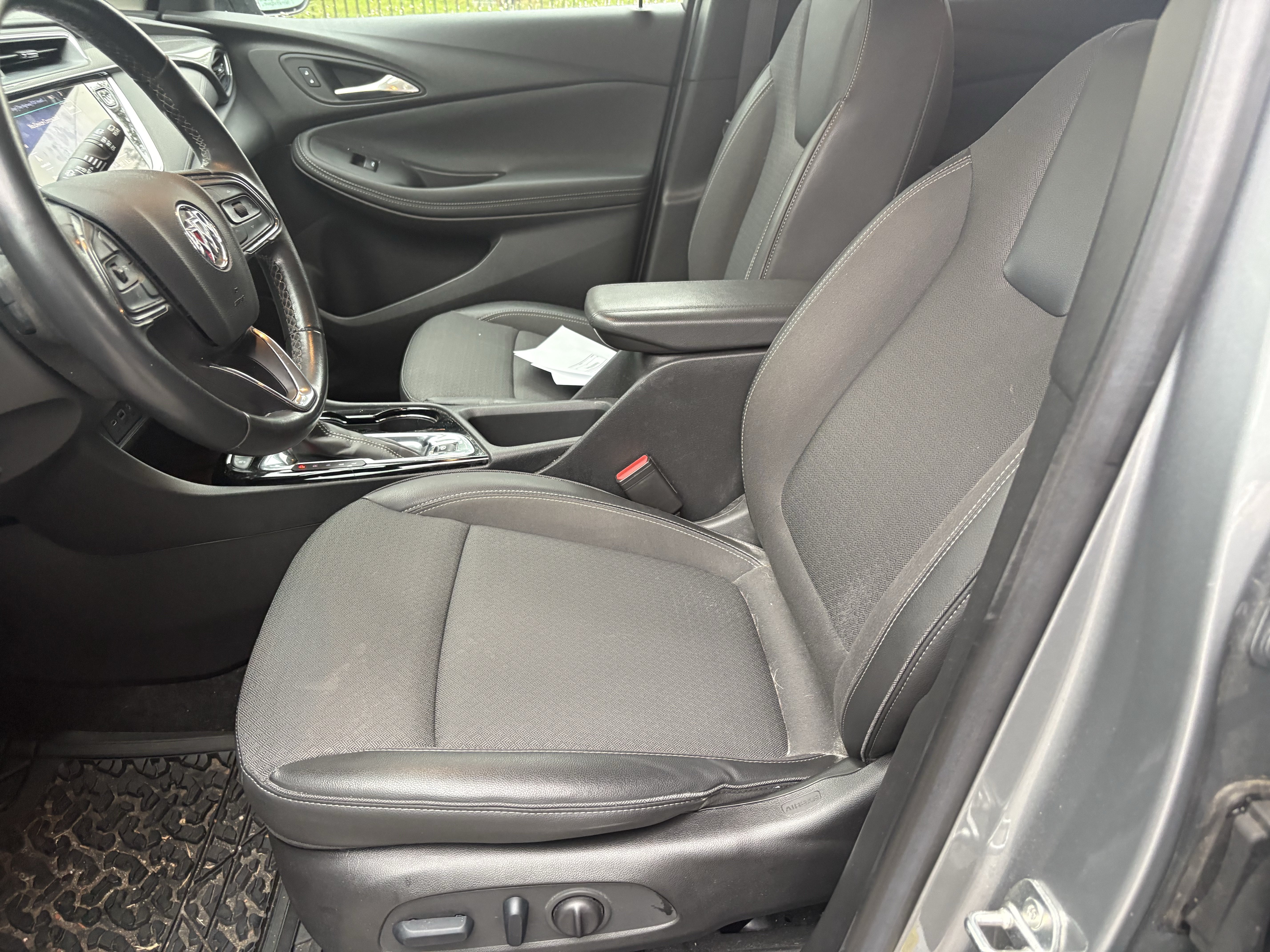 Certified 2023 Buick Encore GX Select w/ Safety Package II AWD/4WD image 10