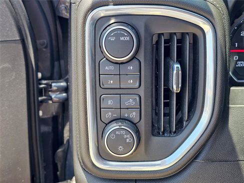 Used 2021 Chevrolet Silverado 1500 RST w/ Z71 Off-Road Package AWD/4WD image 18