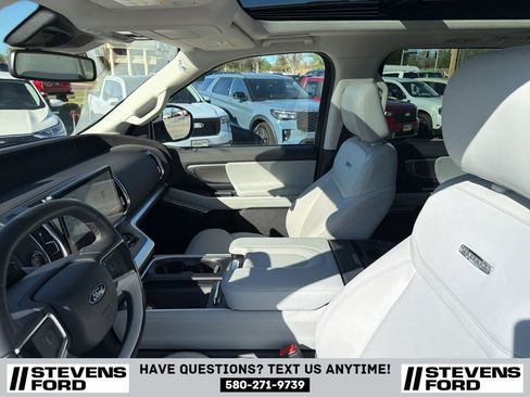 Used 2025 Ford Expedition Max Platinum w/ Driver's Package image 19