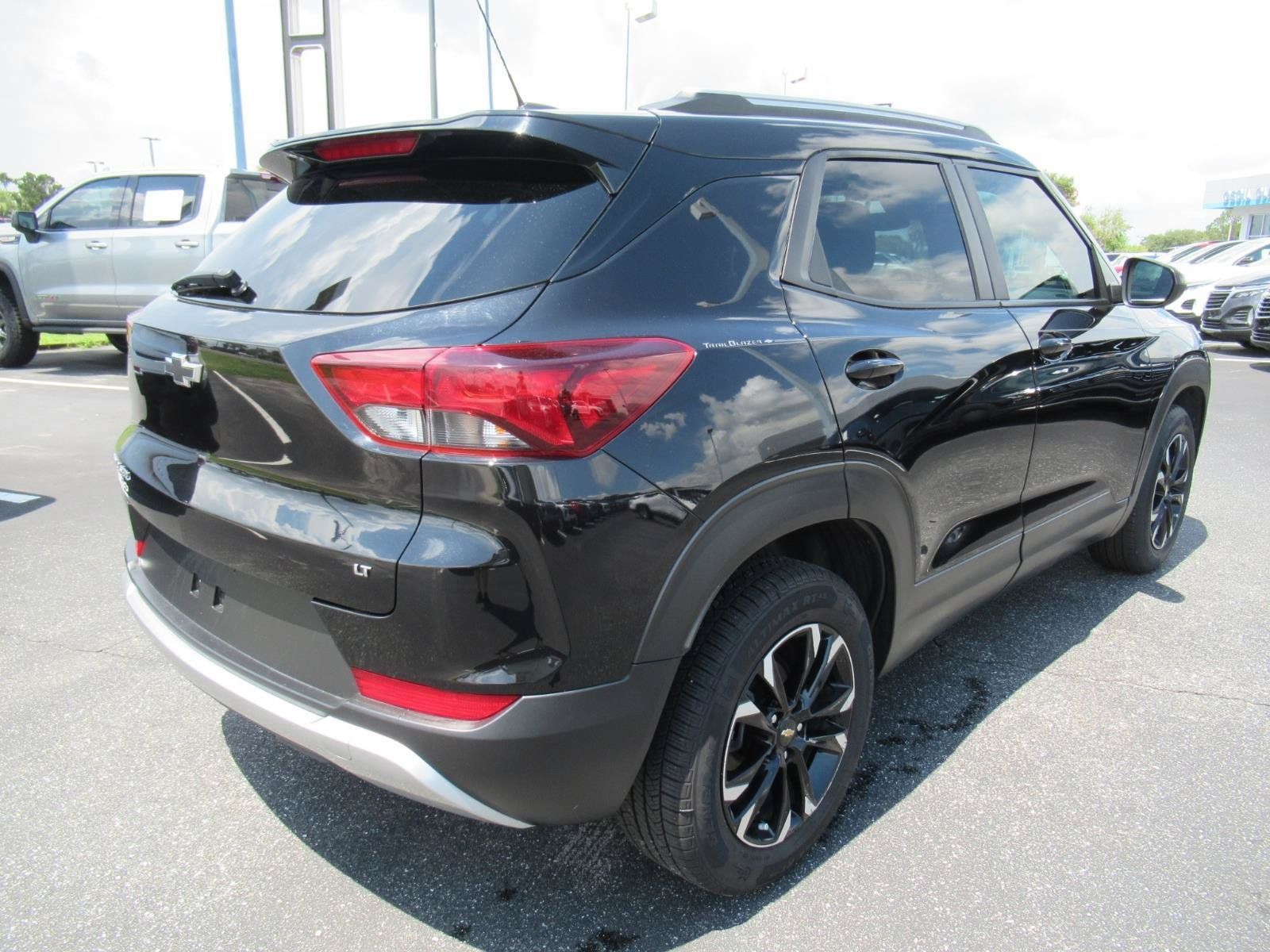 Used 2022 Chevrolet TrailBlazer LT FWD image 6