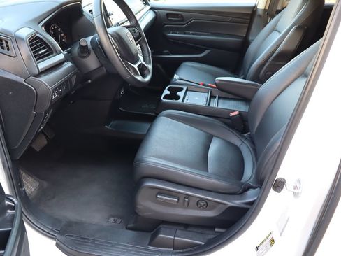 Used 2025 Honda Odyssey EX-L image 16