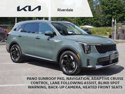 Used 2025 Kia Sorento EX w/ EX Panoramic Sunroof Package