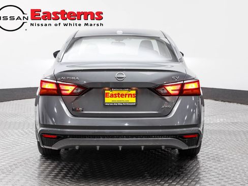 Used 2024 Nissan Altima 2.5 SV image 6