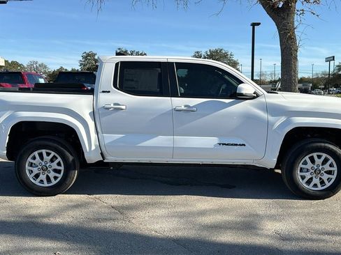 New 2026 Toyota Tacoma SR5 image 10