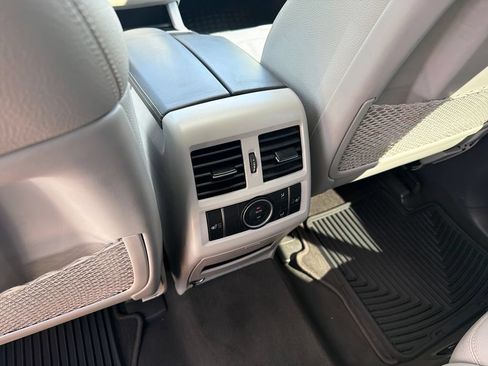 Used 2016 Mercedes-Benz GL 320 BlueTEC 4MATIC image 30