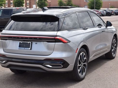 New 2026 Lincoln Nautilus Reserve AWD/4WD image 14
