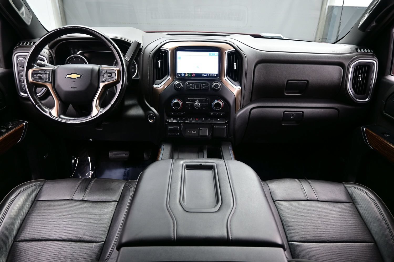 Used 2020 Chevrolet Silverado 3500 High Country w/ Technology Package AWD/4WD image 21