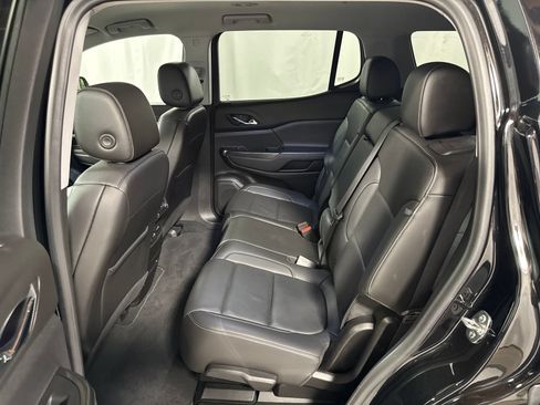 Used 2023 GMC Acadia SLT AWD/4WD image 5