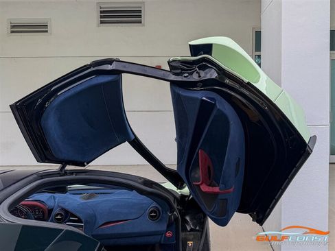 Used 2021 McLaren 765LT RWD image 41