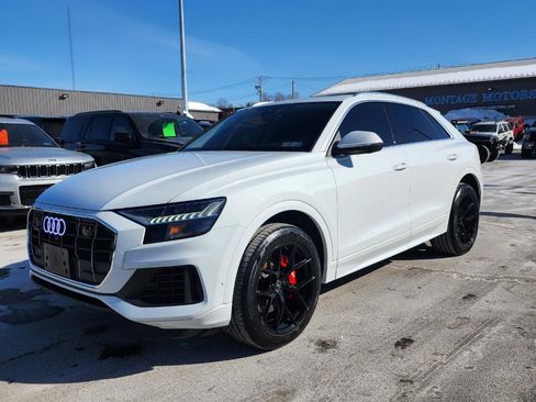 Used 2023 Audi Q8 Premium Plus w/ Premium Plus Package image 3