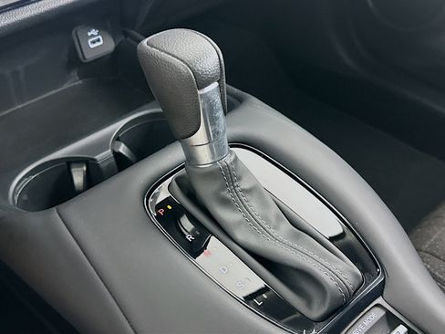Used 2025 Honda HR-V LX image 24