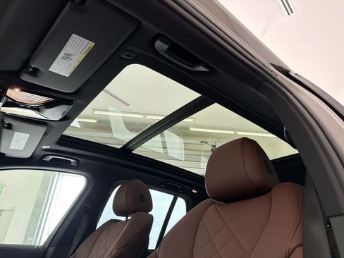 New 2026 BMW X5 xDrive50e w/ Premium Package AWD/4WD image 16