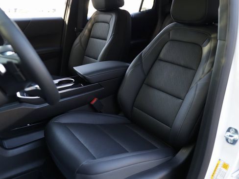 New 2026 Chevrolet Equinox LT w/ Convenience Package II image 25