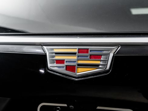 Used 2024 Cadillac Escalade ESV Premium Luxury image 14