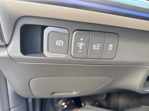 Certified 2025 Hyundai Santa Fe Limited image 19