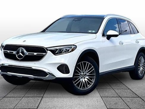 Certified 2026 Mercedes-Benz GLC 300 4MATIC image 2