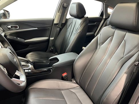 Used 2025 Acura Integra image 14