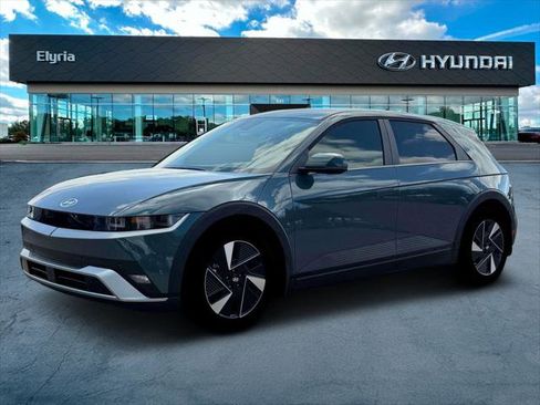 New 2026 Hyundai Ioniq 5 SEL AWD/4WD image 2