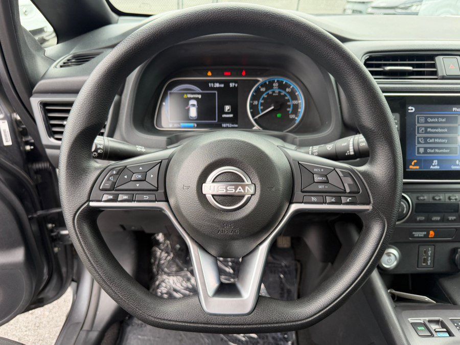 Used 2025 Nissan Leaf S FWD image 11