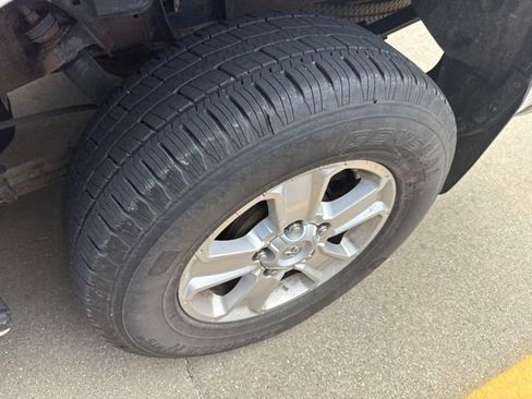 Used 2014 Toyota Tundra SR5 w/ SR5 Upgrade Package AWD/4WD image 6