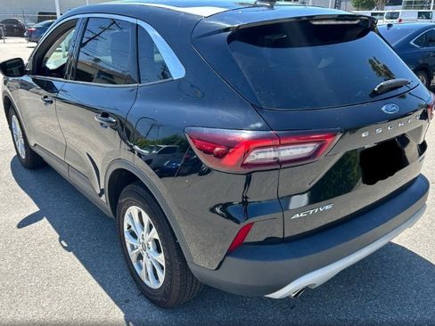 Used 2023 Ford Escape Active AWD/4WD image 3