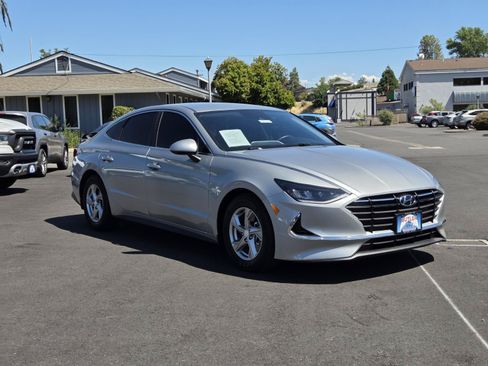 Used 2022 Hyundai Sonata SE FWD image 3