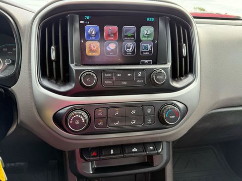 Used 2018 Chevrolet Colorado LT w/ LT Convenience Package RWD image 31