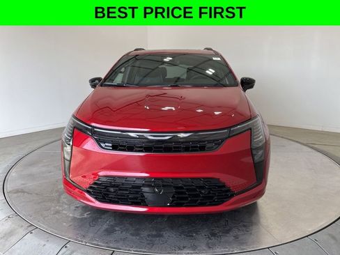 New 2027 Chrysler Pacifica Limited AWD/4WD image 2
