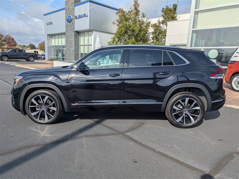 New 2026 Volkswagen Atlas Cross Sport SEL Premium R-Line image 8