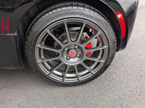 Used 2015 FIAT 500 Abarth w/ Comfort/Convenience Group image 10