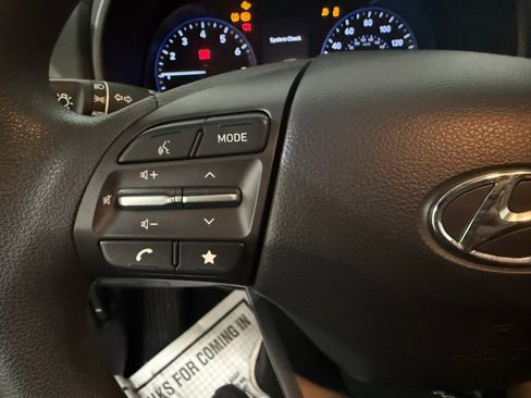 Used 2023 Hyundai Kona SEL image 31