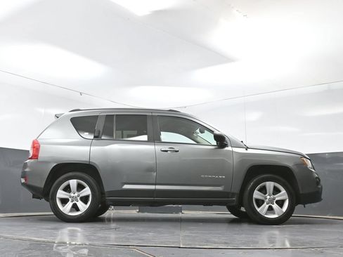 Used 2013 Jeep Compass Sport AWD/4WD image 46